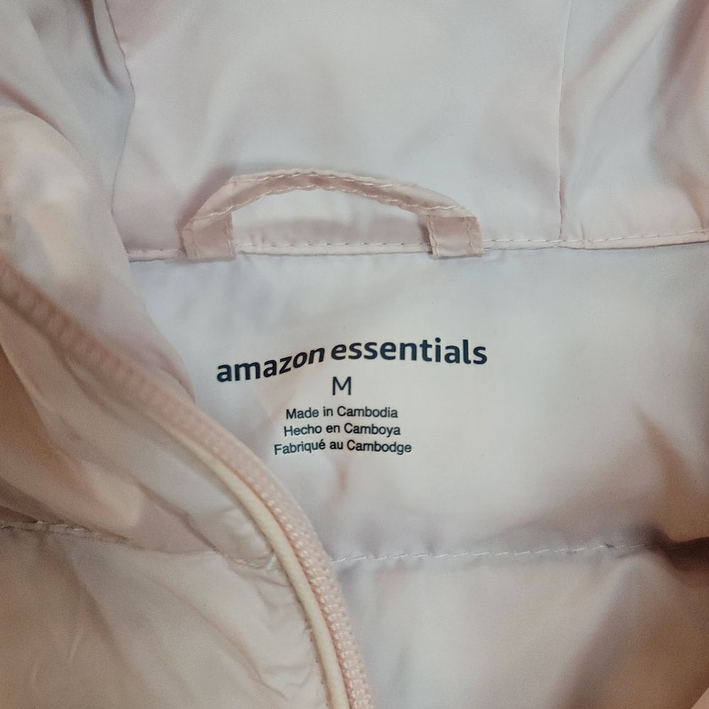 Amazon Essentials Light Pink Puffer Jacket W Pock… - image 4